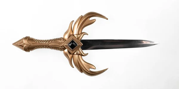  Beyaz arka planda izole edilmiş altın kral kılıcı