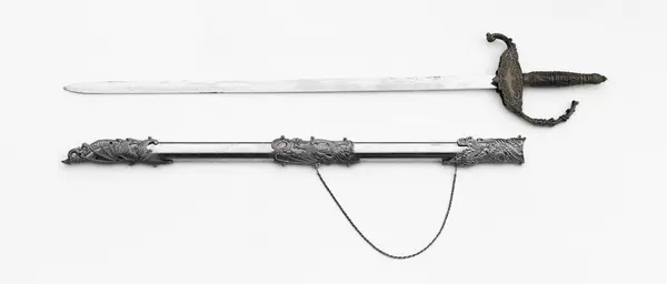 Średniowieczny Miecz Pochwa Odizolowane Białym Tle — Zdjęcie stockowe