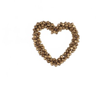  Beyaz arka planda izole bronz kalp