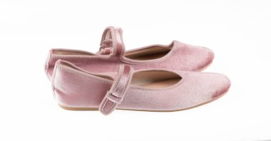 Beyaz zemin üzerinde pembe bale daireleri