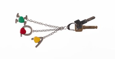 Dekoratif anahtarlık beyaz arkaplanda izole edildi