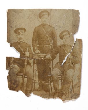 Kazakistan, Almaty, 02.02.2025: Rus İmparatorluk Ordusu Subaylarının antik fotoğrafı