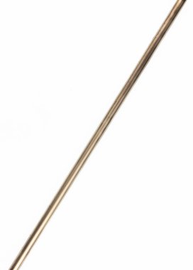 Beyaz zemin üzerinde izole bakır endüstriyel boru