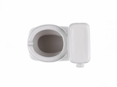 Beyaz arka plan üzerinde izole beyaz tuvalet kase