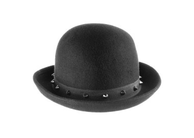 Siyah klasik melon şapka beyaz arkaplanda izole