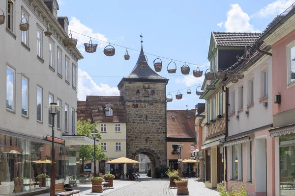 Historyczne Stare Miasto Powiatowego Miasta Lichtenfels Dzień Błękitnym Niebem Cumulus — Zdjęcie stockowe