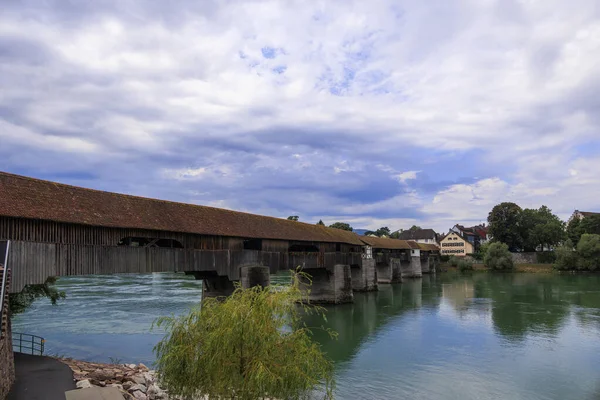 Jembatan Kayu Tua Bersejarah Antara Jerman Dan Swiss Seberang Rhine — Stok Foto