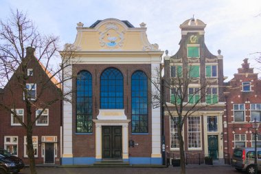 Hollanda 'nın Edam kasabasında, 1726 tarihli bir tuğla evin sonu 27 Mart 2024