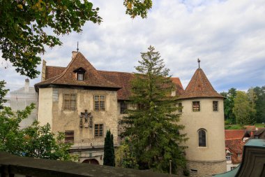 Meersburg 'daki Ortaçağ Meersburg Kalesi Almanya' daki Constance Gölü