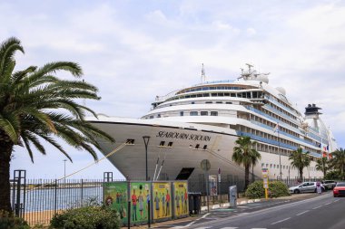 Lüks yolcu gemisi Seabourn Sojourn Fransa 'da, 31.05.2023' te..