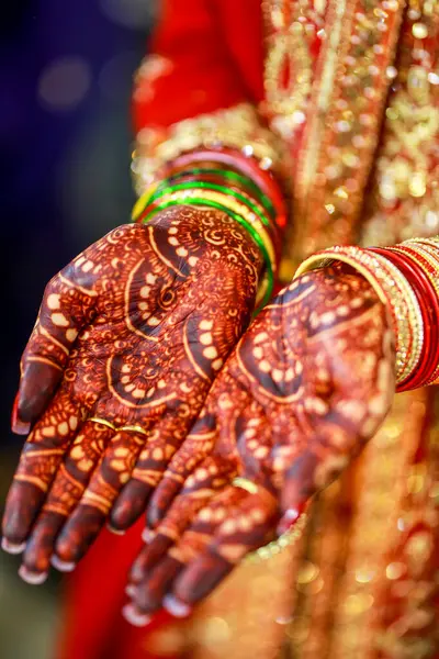 stock image The Indian Bride received a stunning henna treatment on her hand.