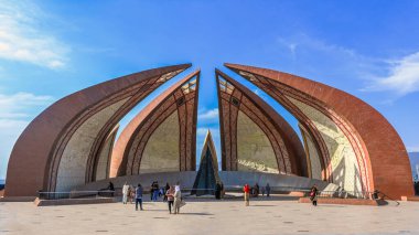 Pakistan Anıtı, Pakistan 'ın başkenti İslamabad' da yer alan bir ulusal anıt ve miras müzesidir..