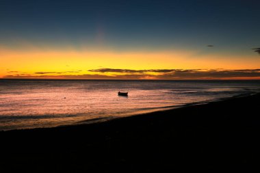 Gündoğumu Las Negras sahilinde, Cabo de Gata, Almeria, İspanya