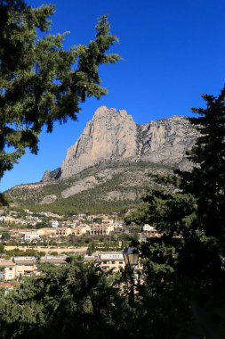 Finestrat kasabasındaki Puig Campana Dağı 'nın güzel manzarası