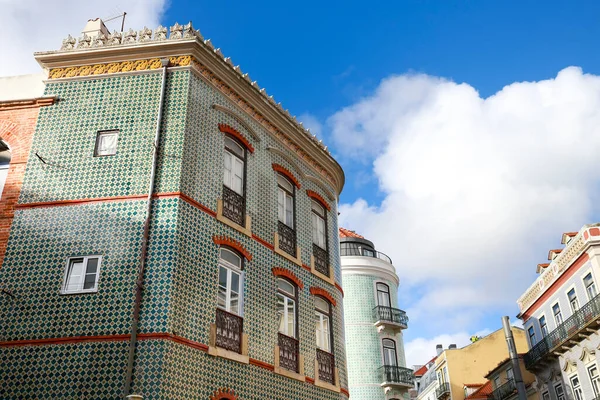 Fachadas Típicas Antigas Coloridas Brilhantes Lisboa Com Azulejos — Fotografia de Stock