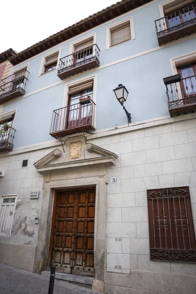 Τολέδο Ισπανία Απριλίου 2018 Πρόσοψη Ιστορικών Σπιτιών Στην Παλιά Πόλη — Φωτογραφία Αρχείου