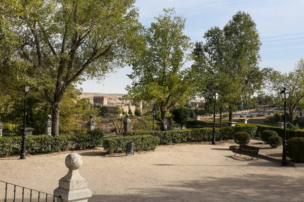 Hermosos Jardines Del Casco Antiguo Toledo España —  Fotos de Stock