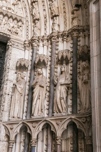 Toledo Spanien Oktober 2022 Steinstatuen Der Tür Der Kathedrale Von — Stockfoto