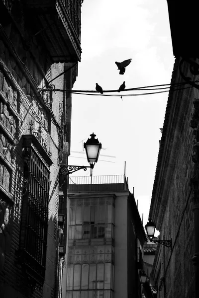 Toledo Španělsko Října 2022 Úzké Ulice Fasády Starém Městě Toledo — Stock fotografie