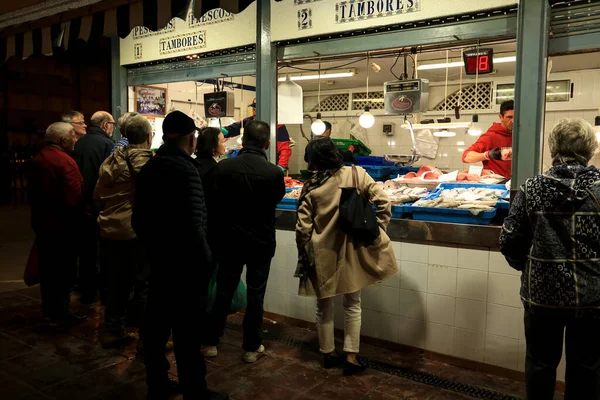 Santa Pola Alicante Spain May 2023 Customers Buy Fresh Fish — 스톡 사진