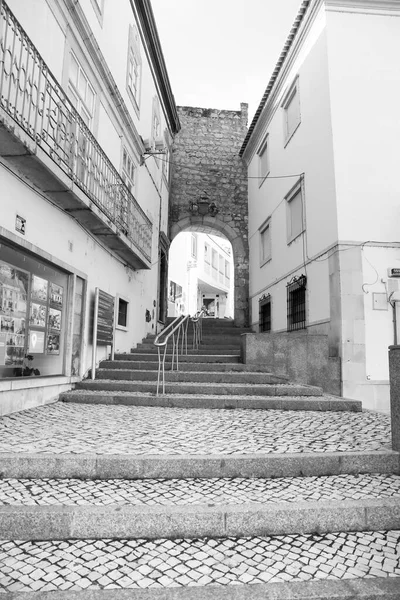 Tavira Portugal Octubre 2022 Calle Adoquinada Estrecha Fachadas Tradicionales Ciudad — Foto de Stock