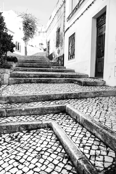 Calles Adoquinadas Con Fachadas Típicas Portuguesas Ciudad Ferragudo Portugal — Foto de Stock