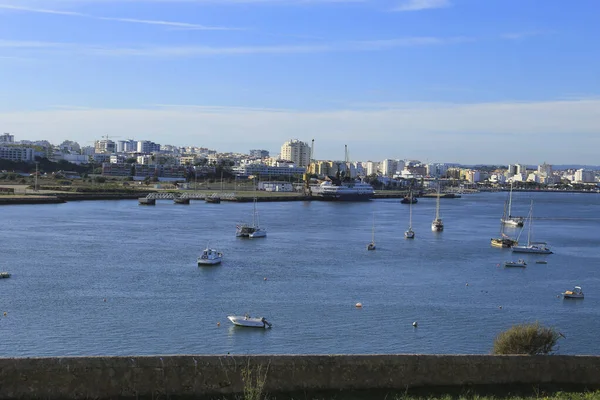 Ferragudo Portekiz Ekim 2022 Ferragudo Şehrinin Güzel Arade Nehri Balıkçı — Stok fotoğraf