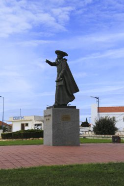 Sagres, Algarve, Portekiz- 20 Ekim 2022: Sagres 'te Gezgin Prens Henry' nin heykeli