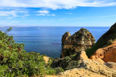 Portekiz, Algarve 'deki Ponta da Piedade doğal özellikleri, kayalıkları ve kireçtaşı oluşumları
