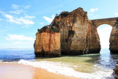 Güzel Praia dos Estudantes Plajı Lagos, Algarve, Portekiz