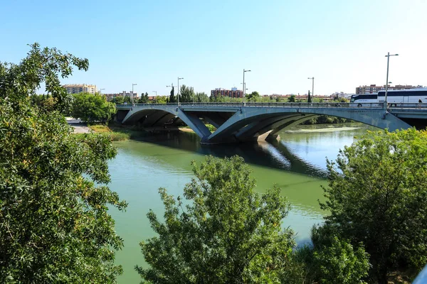 Saragossa Spanien Augusti 2023 Santiagobron Över Floden Ebro Saragossa — Stockfoto