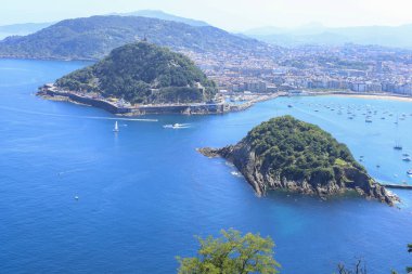 Urgull Dağı 'ndan San Sebastian' ın panoramik manzarası