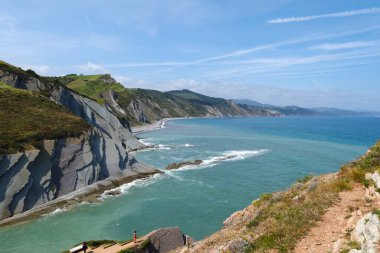 Bask ülkesindeki Unesco Global Geopark 'ın güzel ve renkli Flysch oluşumları