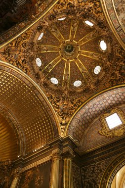 Orihuela, Alicante, İspanya - 13 Nisan 2023: Santo Domingo Diocesan Koleji ve Manastırı 'nın mimari detayları