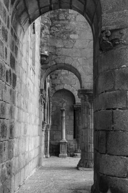 Caceres, Extremadura, İspanya 'daki Santiago el Mayor' un güzel kilisesinin mimari detayları.