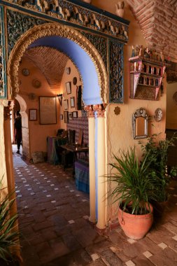 Caceres, Extremadura, İspanya - 21 Ekim 2023: Eski Caceres kasabasındaki Yusuf Al-Burch Arap Ev Müzesi