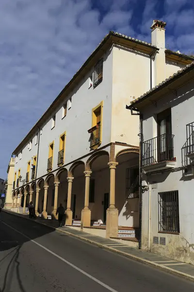 Úzké Dlážděné Ulice Bělené Fasády Města Ronda Malaga Španělsko — Stock fotografie