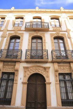 Ronda, Malaga, İspanya... 21 Ekim 2023: Eski Ronda kasabasındaki görkemli klasik ev cephesi