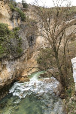 İspanya Cuenca bölgesindeki Priego Boğazı ve Escabas Nehri