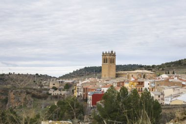 İspanya 'nın Cuenca bölgesindeki tarihi Priego kasabasının güzel manzarası