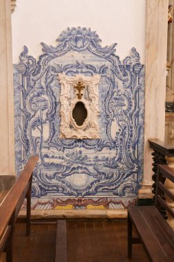 Elvas, Portekiz- 23 Ekim 2023: Elvas 'taki Ordem Terceira da Sao Francisco kilisesinin mimari detayları