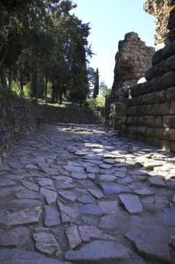 Merida, Extremadura, İspanya - 23 Ekim 2023: Muazzam Roma Tiyatrosu Merida şehrinde kaldı
