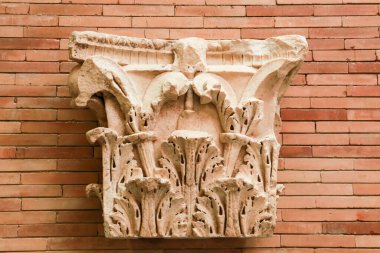 Merida, Extremadura, İspanya - 23 Ekim 2023: Merida kentindeki Ulusal Roma Sanat Müzesinde arkeolojik kalıntılar