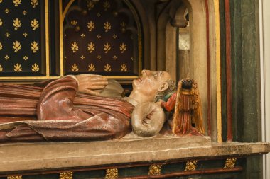 Bristol, İngiltere - 29 Mart 2024: William Canynges 'in Mezarı ve Heykeli St. Mary Redcliffe Kilisesi' ndeki Genç