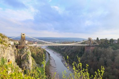 Bristol, İngiltere - 30 Mart 2024 Bristol şehrinde öğleden sonra Clifton Askı Köprüsü