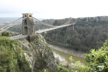 Bristol, İngiltere - 30 Mart 2024 Bristol şehrinde öğleden sonra Clifton Askı Köprüsü