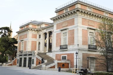 Madrid, İspanya - 8 Nisan 2024 Madrid 'deki Müze del Prado Binası