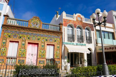 Cristina Adası, Huelva, Endülüs, İspanya... 23 Ekim 2023: Cristina Adası, Huelva 'da güzel ve renkli evler