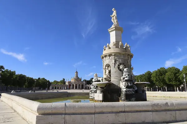 stock image Aranjuez, Madrid, Spain- August 16, 2024: Beautiful fountain of La Mariblanca in Aranjuez town