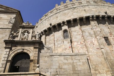 Avila Katedrali 'ndeki Apse ve San Segundo Şapeli, İspanya' nın eski Avila kentindeki Kurtarıcı Katedrali olarak adlandırılır.